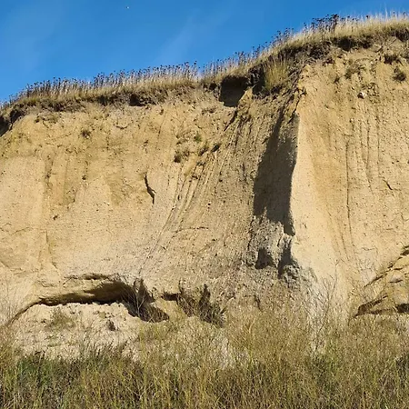 Modern Seaside Retreat - By Traum 펜션 Emmerlev