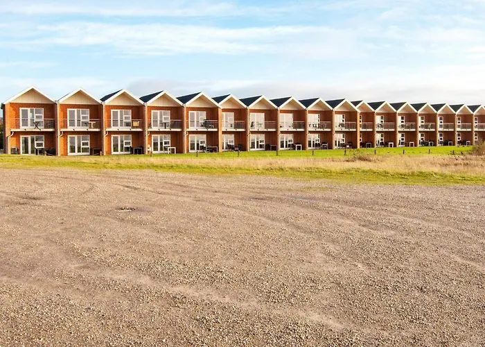 Modern Seaside Retreat - By Traum بيت للعطل *