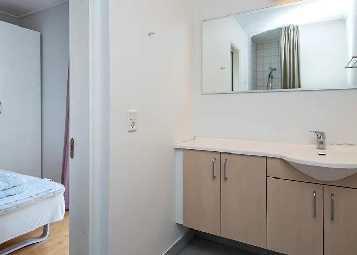 Modern Seaside Retreat - By Traum بيت للعطل *