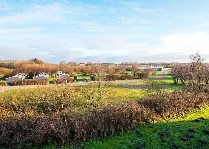 Modern Seaside Retreat - By Traum بيت للعطل *